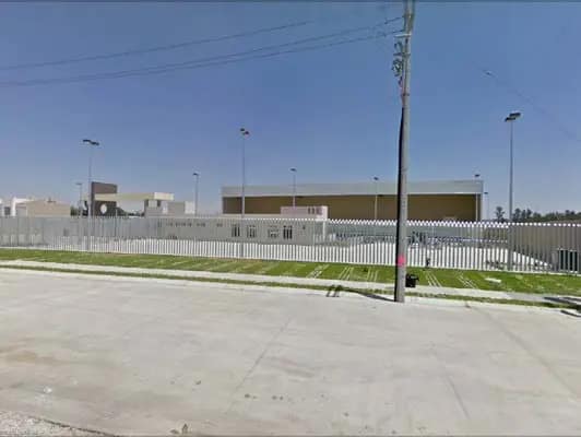 Nave industrial terminada con vialidad de acceso