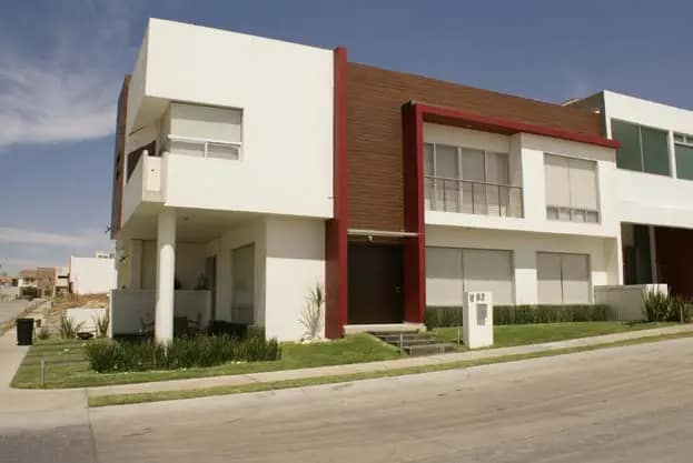 Vivienda terminada del conjunto en Tesistán