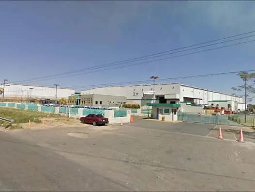 Acceso a nave industrial