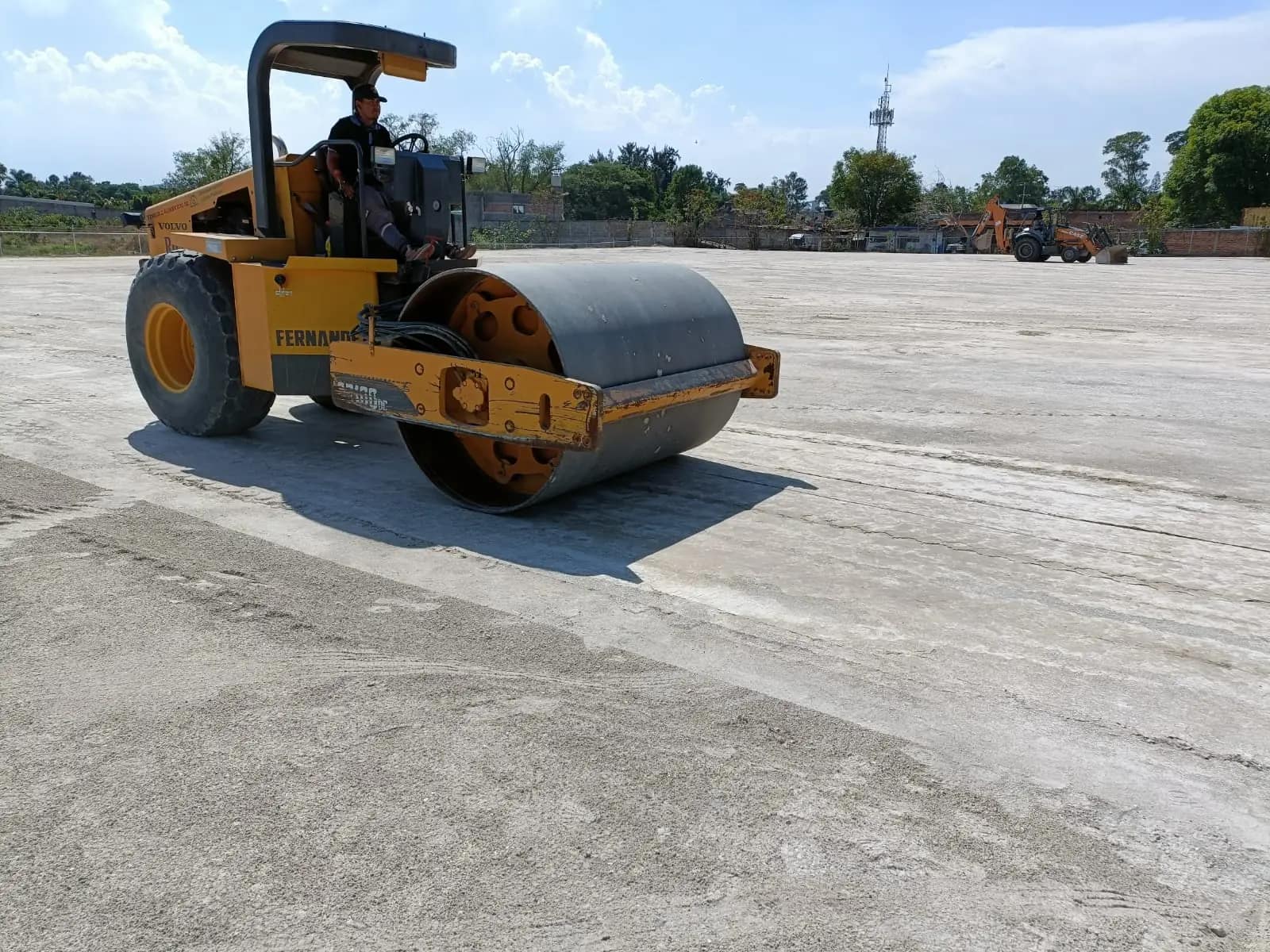Compactador sobre plataforma de nave